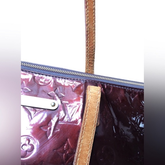 Louis Vuitton Bellevue GM Tote - Picture 11 of 12